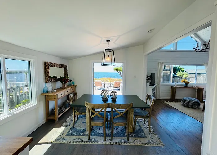 Ocean And Sunset Views - Cliff Side Cottage