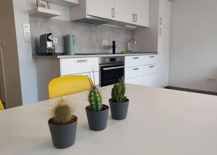 Ruhige 2-Zimmer Wohnung in zentraler Taunus Lage