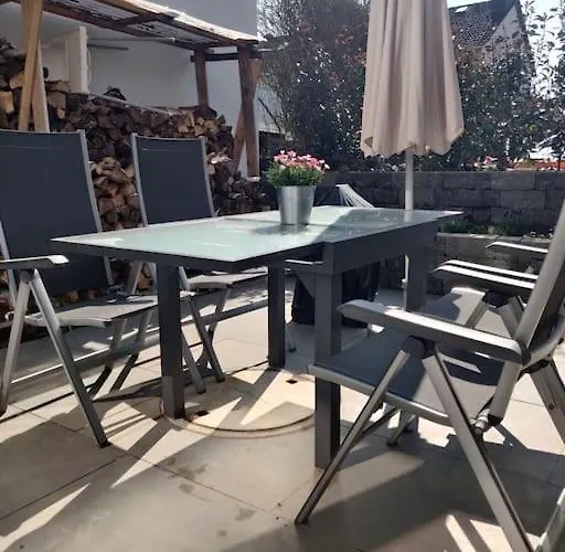 Ruhige 2-Zimmer Wohnung in zentraler Taunus Lage