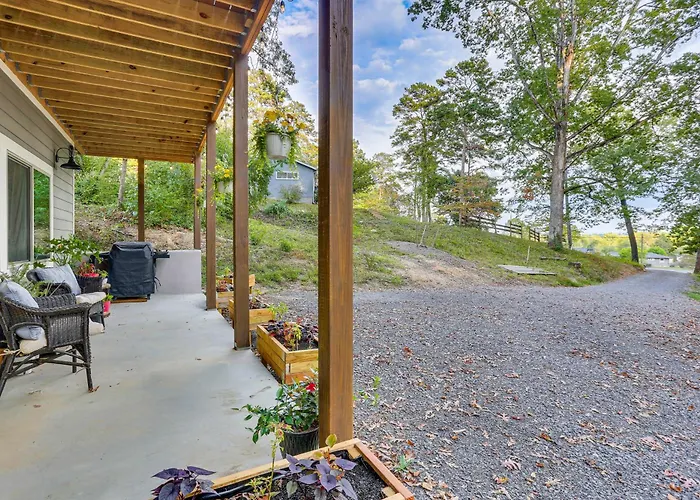 6 Mi To Downtown: Apartment In Chattanooga!