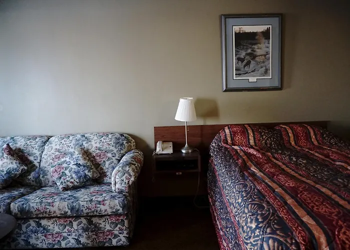The Ritz Cafe And Motor Inn