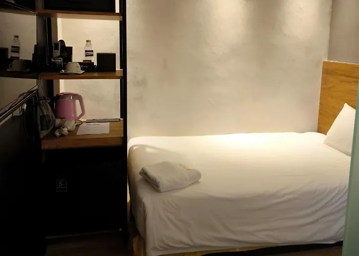 Roxy Hotel Padungan