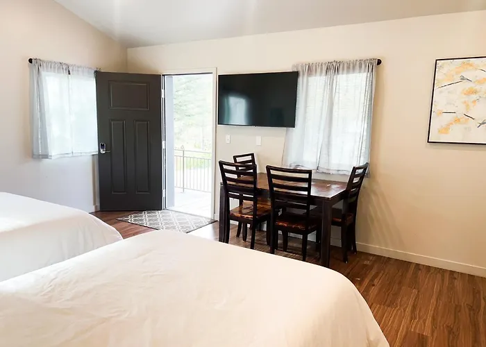 Spruce Lodge
