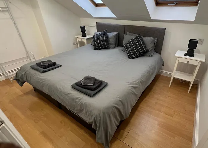 Cosy Penthouse Suite Happily Sleeps Up To Five