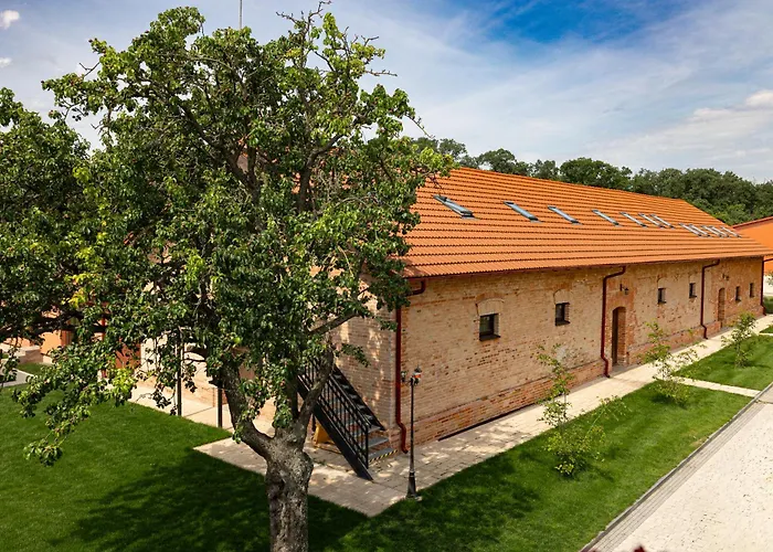 Hotel Kuria Cerveny Majer