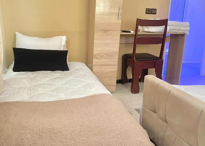 Hotel Darna With Air Conditioning