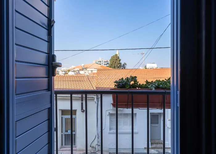 Le Voyageur By the Sea - Furnished Rooms
