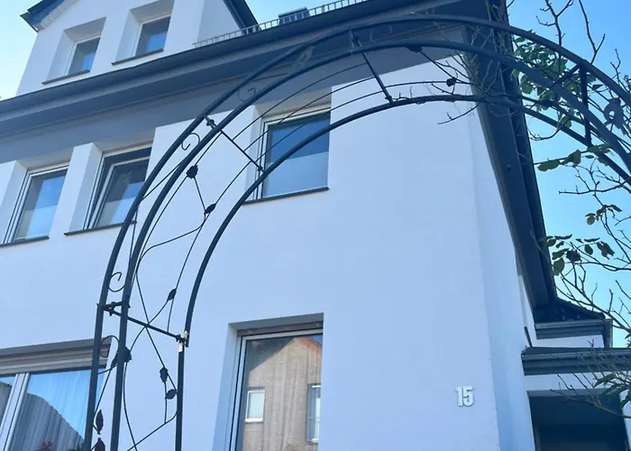 Charmante Dachgeschosswohnung in Lage