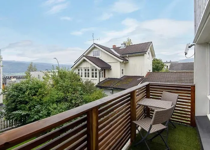 Central 2 Bedroom Apartment