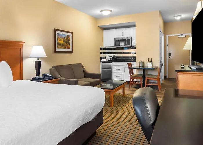 Best Western Plus Osoyoos Hotel & Suites