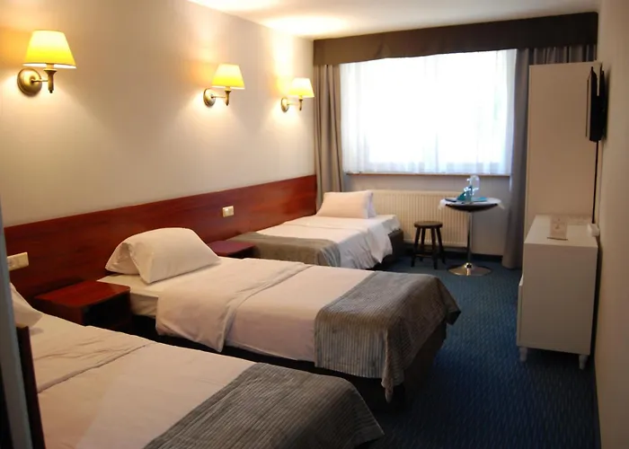 Amigo Hotel