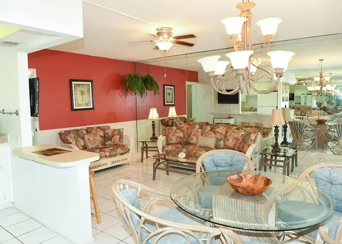 Aloha Apartments On The Intracoastal-Walk To The Beach