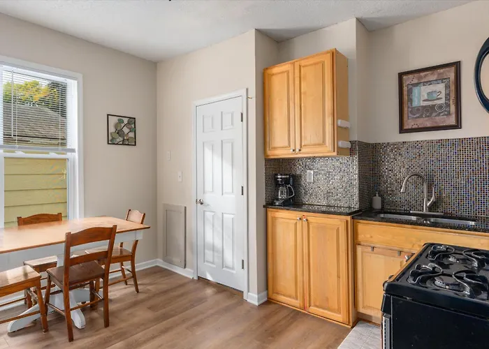 2Br Apartment Near Downtown With Workspace - Snapdragon