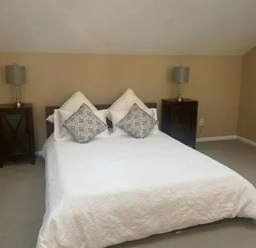 A Master Suite With Own Kitchenette And Bath