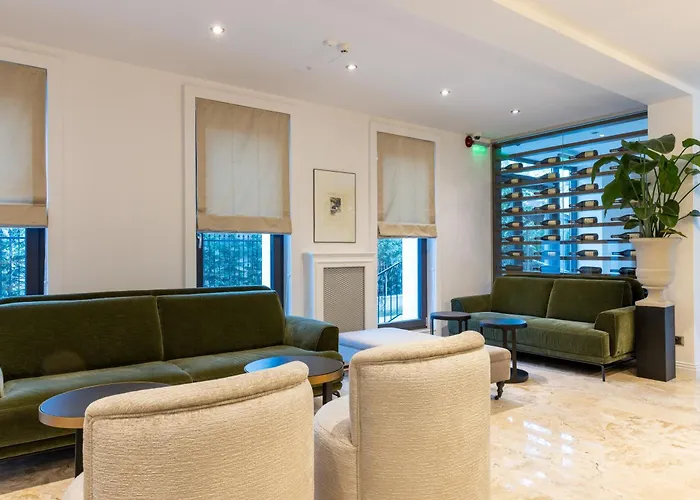 Reea Boutique Hotel