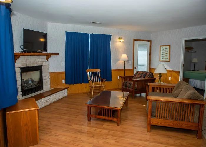 Montauk Lodge