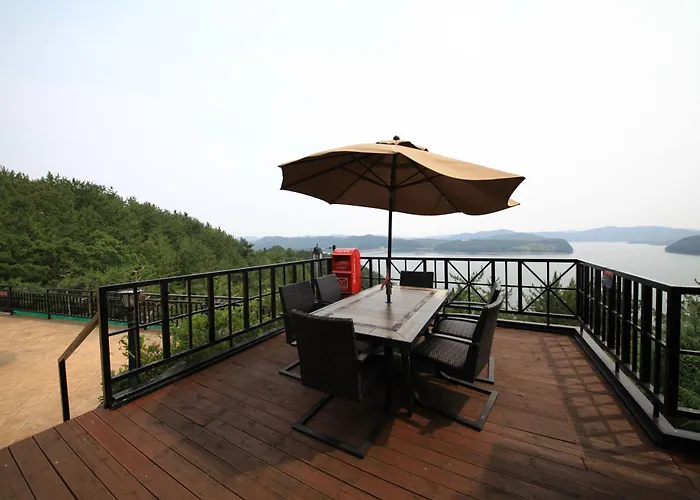 Asia Lakeside Hotel