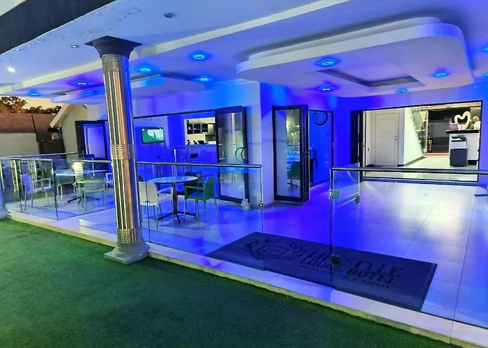Lifestyle Lodge Hotel