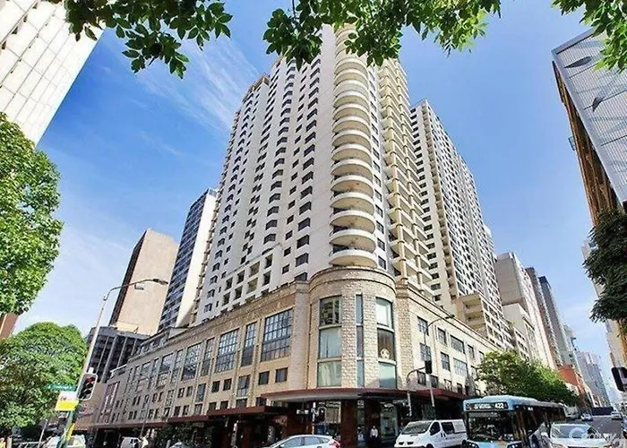 City At Your Doorstep, Close To All Transports, King Bed, Great Feedback