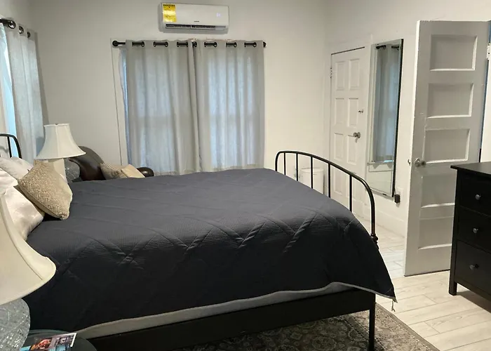Rustic River Retreat 3-2 - 3 Min Walk To Eau Gallie Arts District Shops