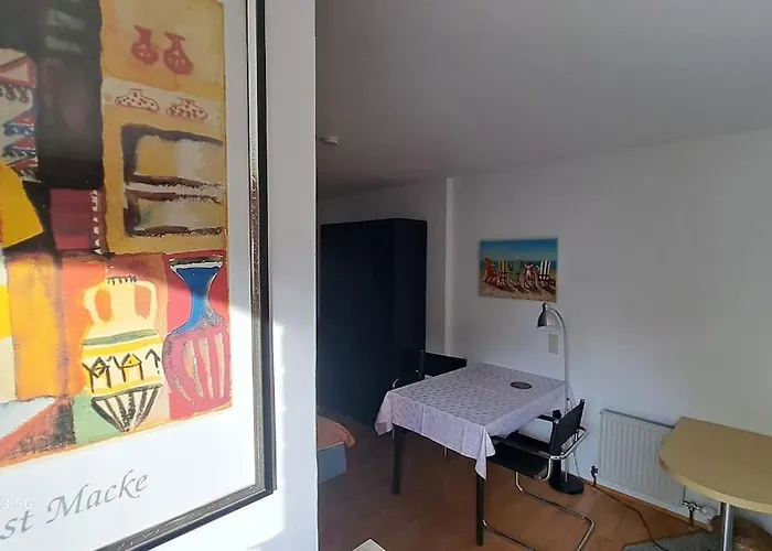 Zentrale Messewohnung im wunderschönen Vorort