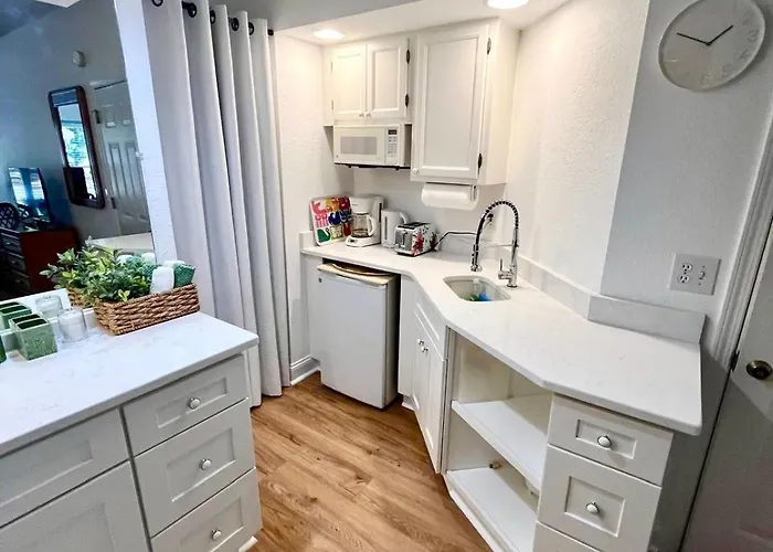 Beautiful Newly Remodeled Mini Suite At Sea Trail Resort
