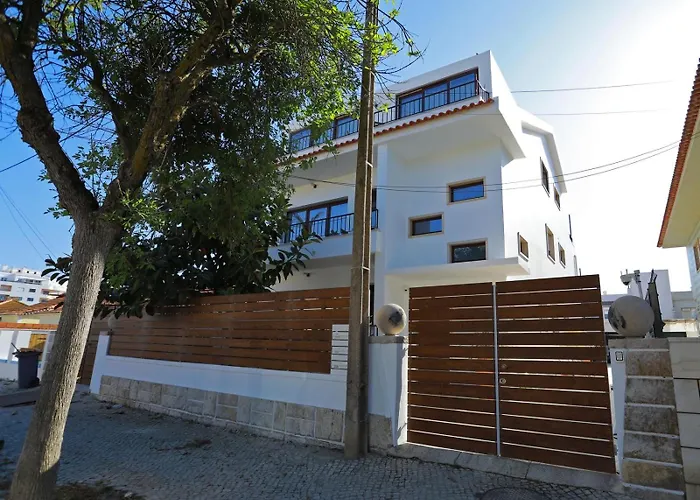 Octopus House Caparica