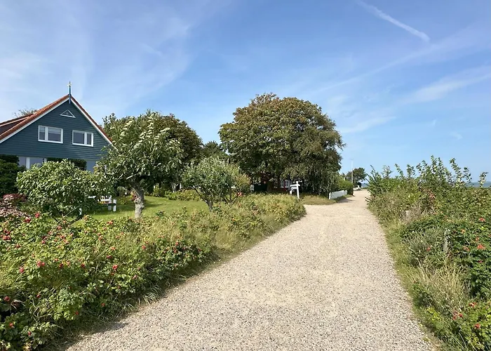 Min Oeoemrang Lun