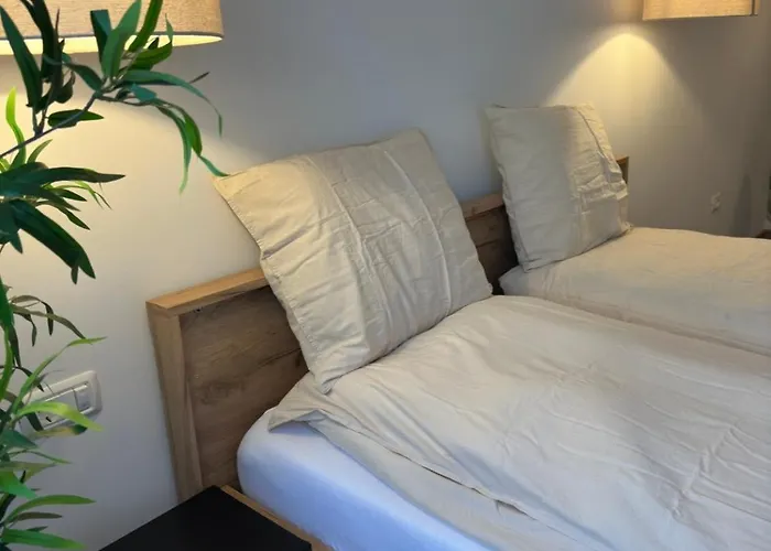 One Room Apartment- Self Check-In 24H