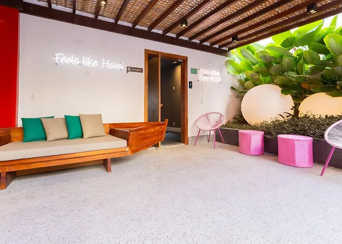 Porto Privilege Housi - 400m da Praia, Barra, Circuito do Carnaval, Piscina no Rooftop, Academia, Coworking e Minimarket by Carpediem
