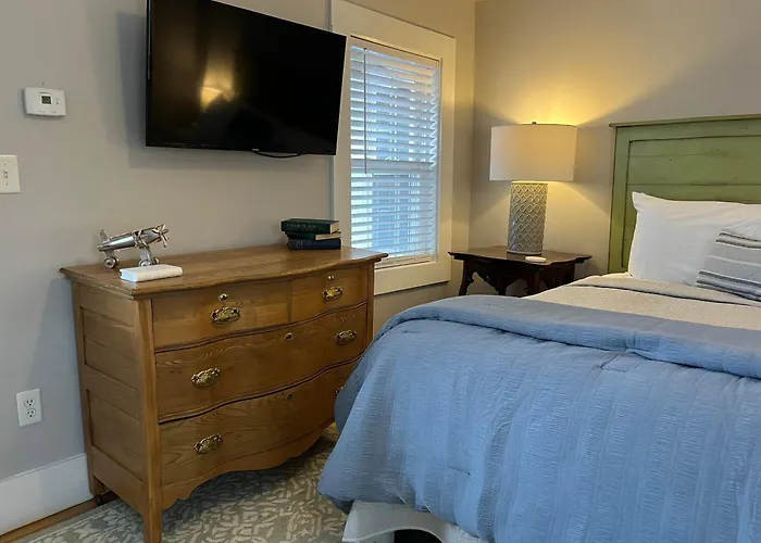 Abalonia Inn