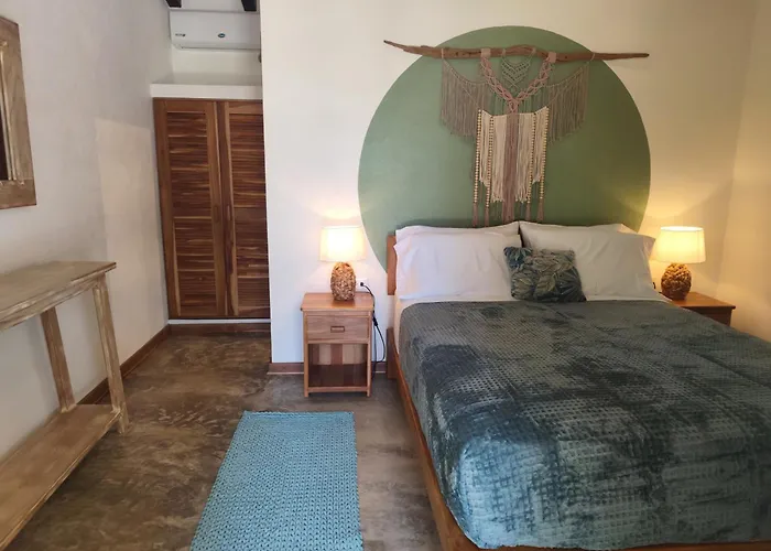 Tiki Lodge Hotel De Charme