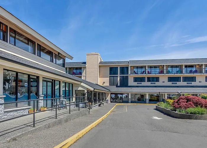 Bayside Oceanfront Resort