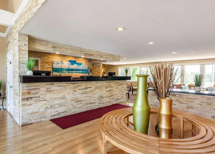 Ogunquit River Inn & Suites