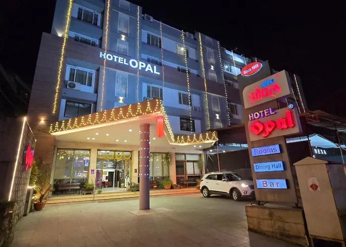 Hotel Opal