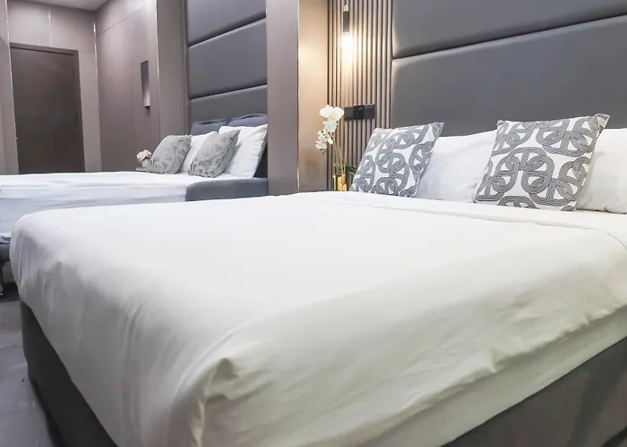 Rr Studios & Suites