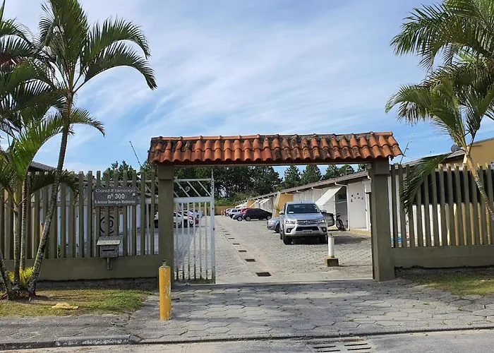 Kitnet Flamingo Matinhos 31B