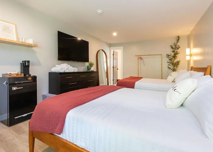 Dogwood Boutique Motel