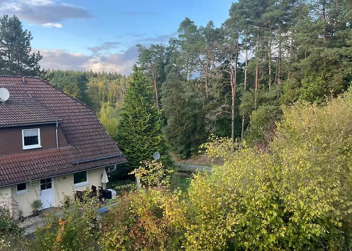 Franziska's Ferienwohnung - Die Unterkunft in ruhiger Lage direkt am Wald