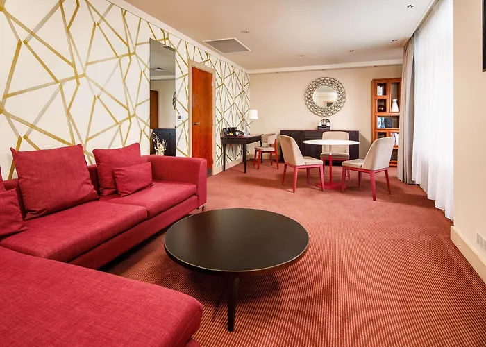 Holland House Hotel Cardiff By Sunday