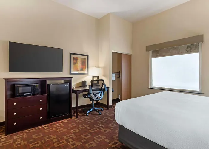 Best Western Plus Goliad Inn & Suites