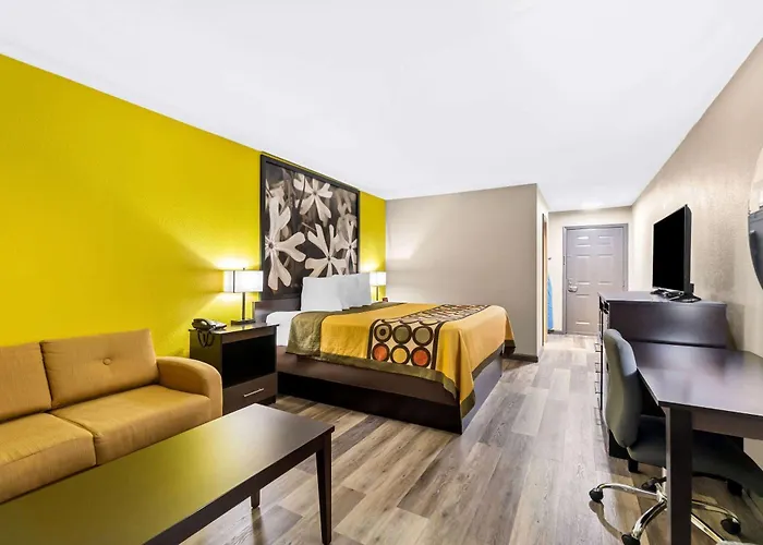 Super 8 By Wyndham Paragould