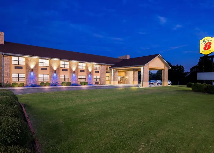 Super 8 By Wyndham Paragould