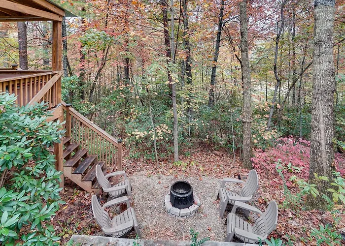 Spacious Home In Helen W/ Porch & Balcony!