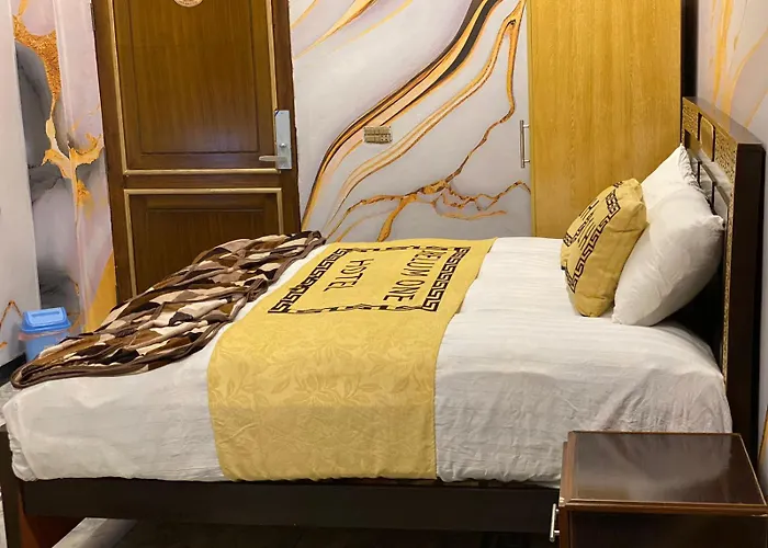 Jhelum One Hotel, Shandar Chowk