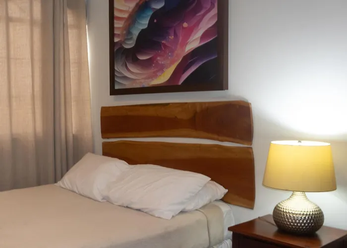 Hotel León Inn