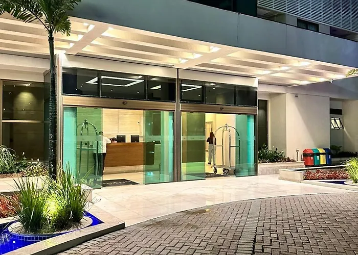 Flat Hotel Samba, 5KM da Praia da Barra, 2km Jeunesse Arena, enfrente ao Projac, 1km do Rio Centro