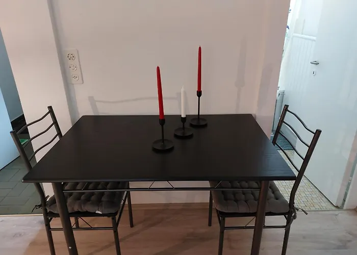 El Destino Apartments