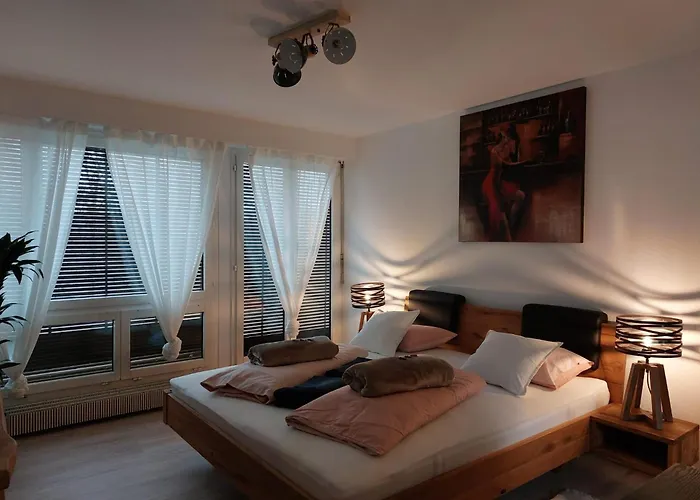 El Destino Apartments