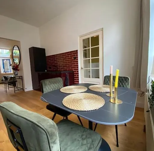 Sfeervol Appartement Met Patio In Het Centrum